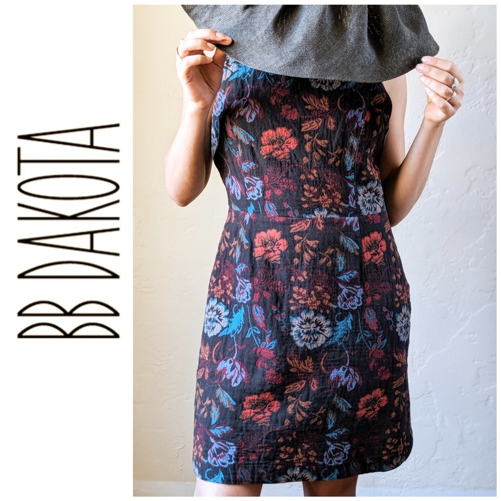 Modcloth BB Dakota Floral Tapestry Sheath Dress